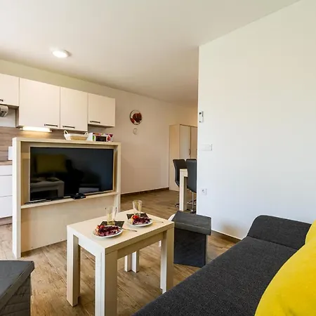 Apartmaji Banonia Verzej