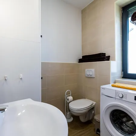 Apartmaji Banonia Verzej