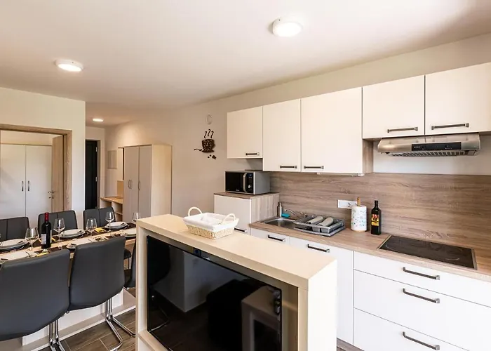 דירה Apartmaji Banonia